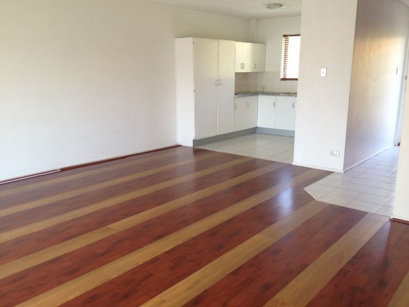 33/224 Marine Parade, Labrador QLD 4215