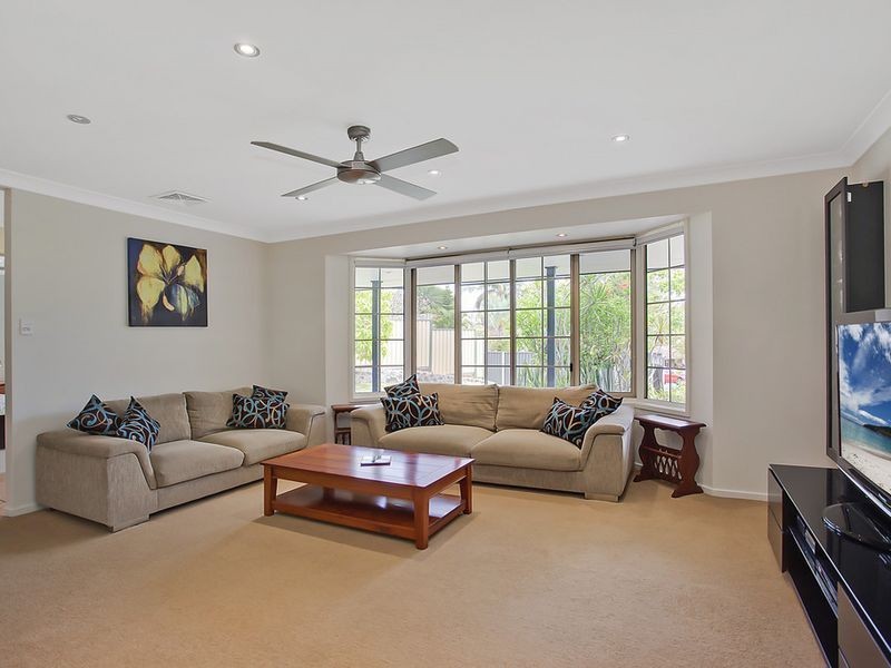 22 The Mores, Nerang QLD 4211