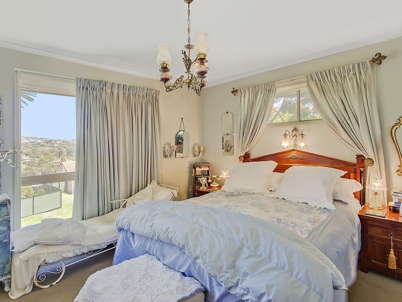 1 Sevenoaks Court, Worongary QLD 4213