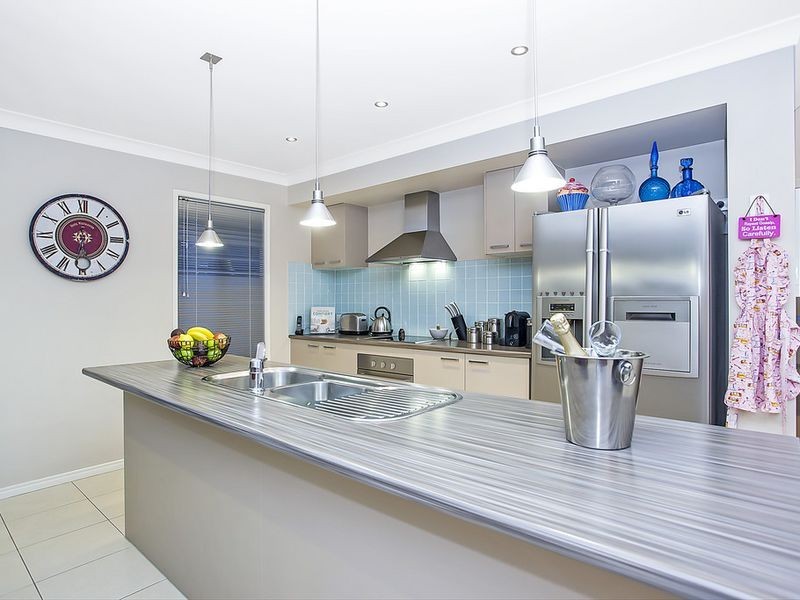 14 Platinum Court, Gilston QLD 4211