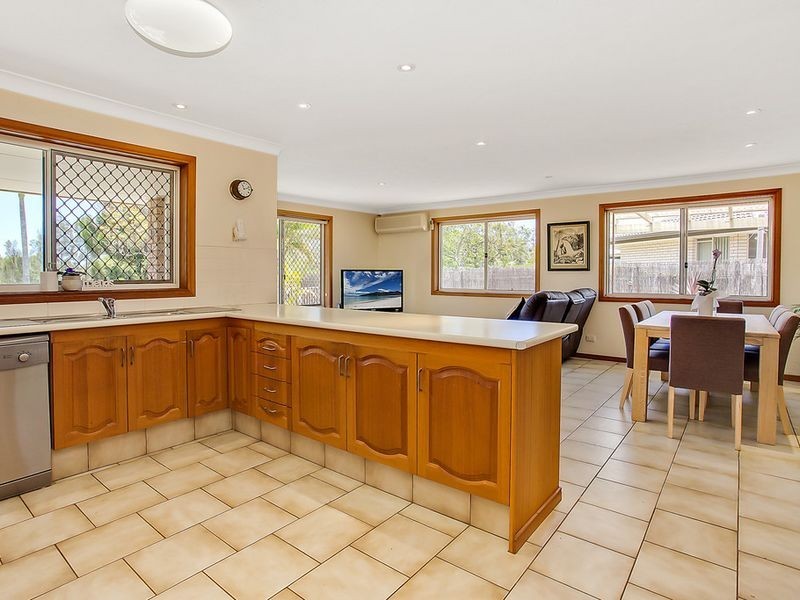 11 Elsemore Court, Carrara QLD 4211
