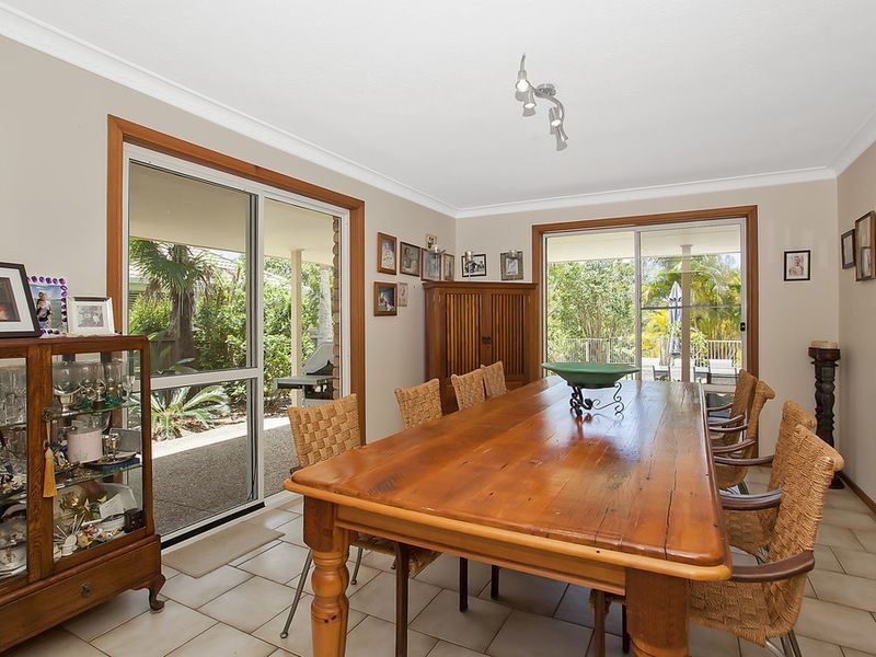 11 Elsemore Court, Carrara QLD 4211