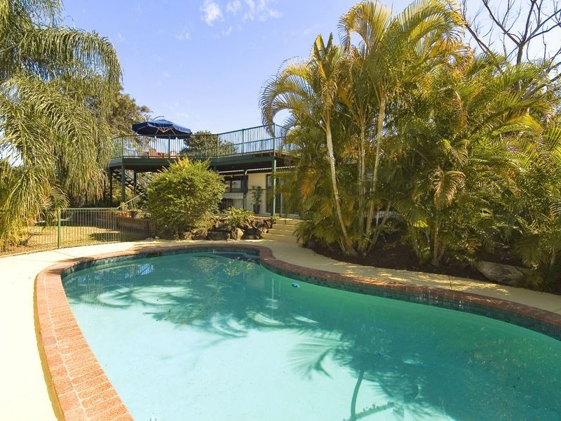 26 Summit Crescent, Carrara QLD 4211