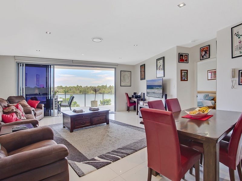 6/3046 Quay South Drive, Carrara QLD 4211
