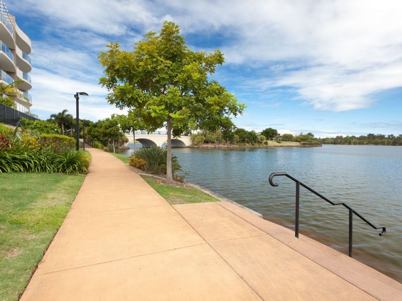 6/3046 Quay South Drive, Carrara QLD 4211