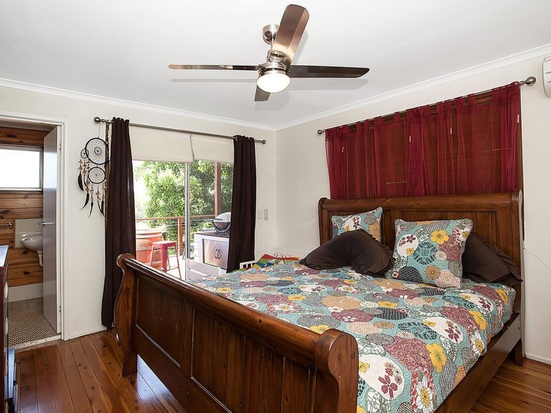 18 Riverview Road, Nerang QLD 4211