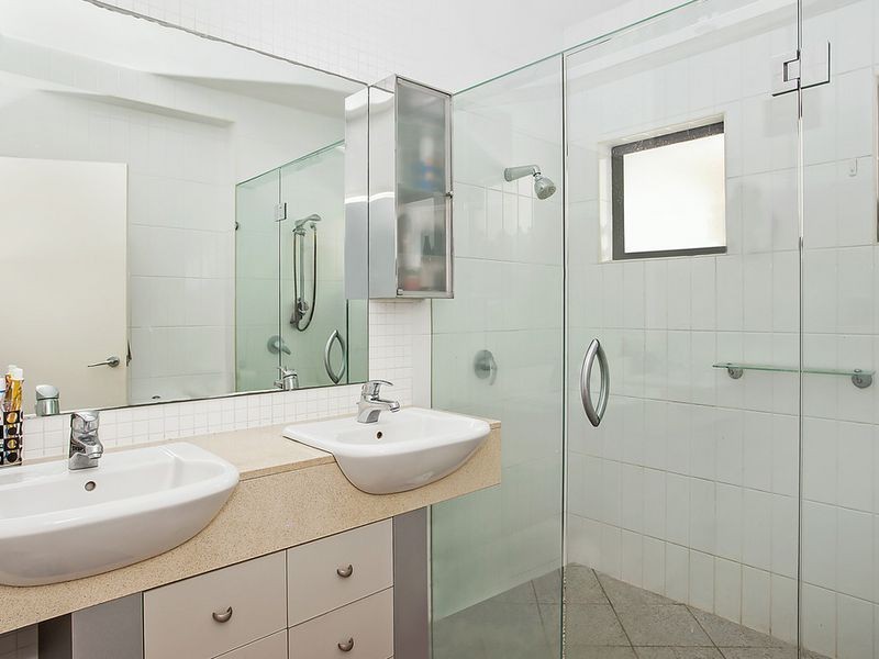 1/49B Palm Avenue, Surfers Paradise QLD 4217