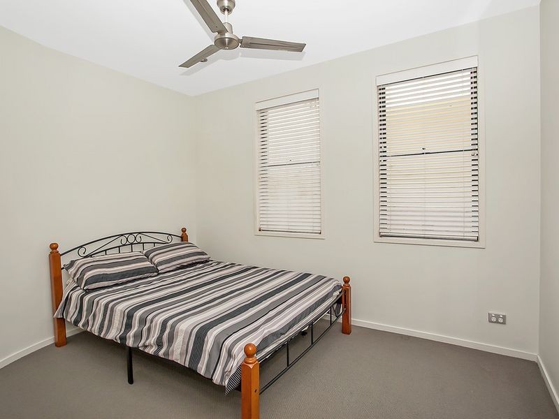 1/49B Palm Avenue, Surfers Paradise QLD 4217