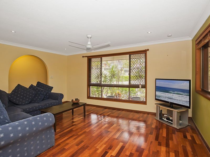 21 Balfour Crescent, Highland Park QLD 4211