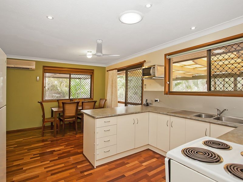 21 Balfour Crescent, Highland Park QLD 4211