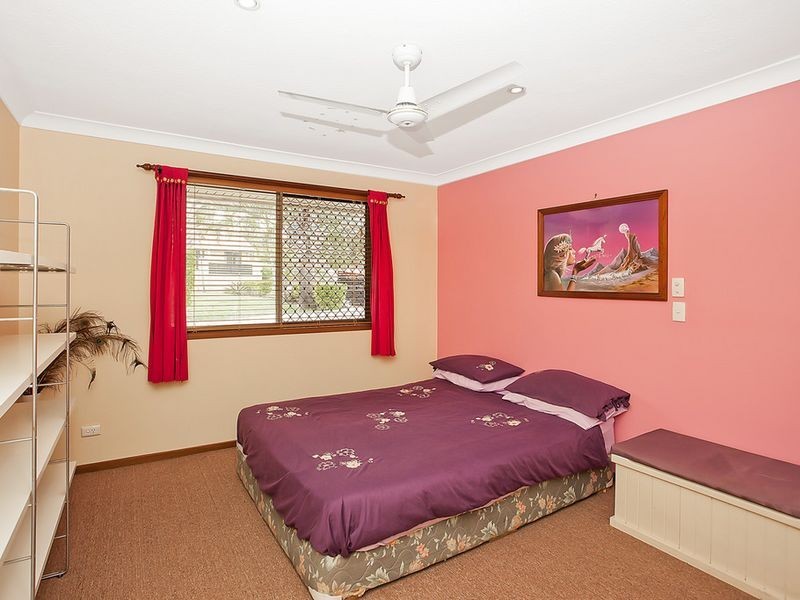 21 Balfour Crescent, Highland Park QLD 4211