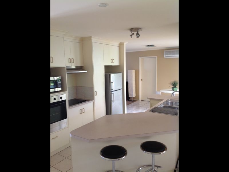 5 Strauss Court, Nerang QLD 4211