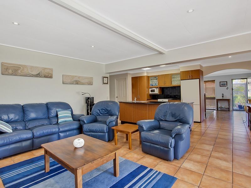 33 Mualla Drive, Ashmore QLD 4214