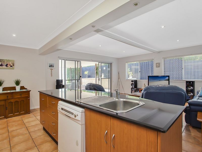 33 Mualla Drive, Ashmore QLD 4214