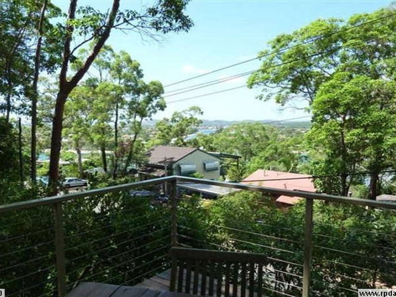 101 Ocean Parade, Burleigh Heads QLD 4220