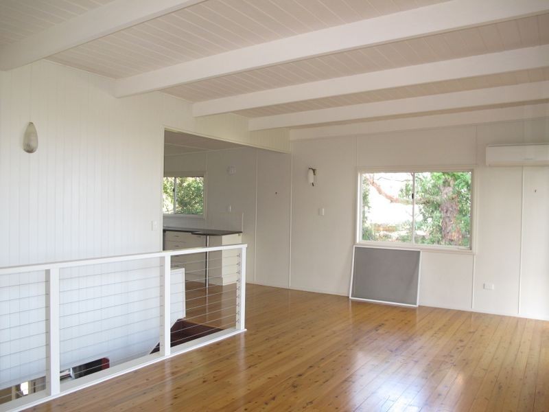 101 Ocean Parade, Burleigh Heads QLD 4220