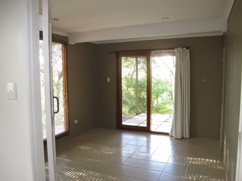 101 Ocean Parade, Burleigh Heads QLD 4220