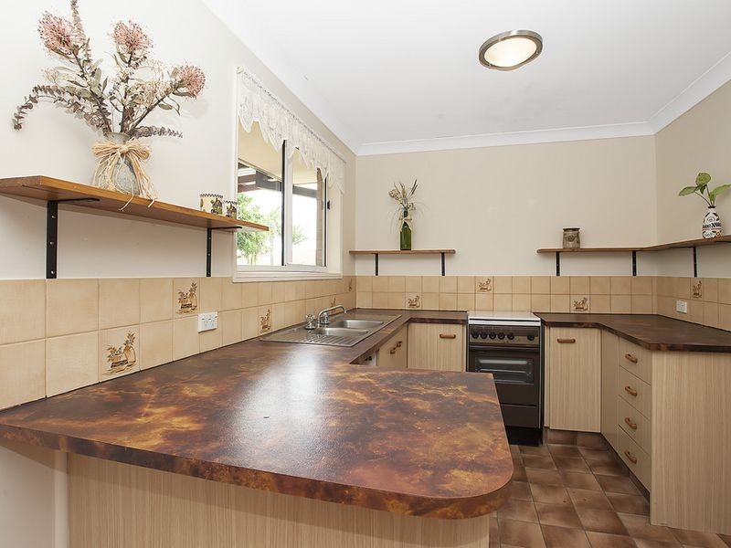 11 Kincaid Drive, Highland Park QLD 4211