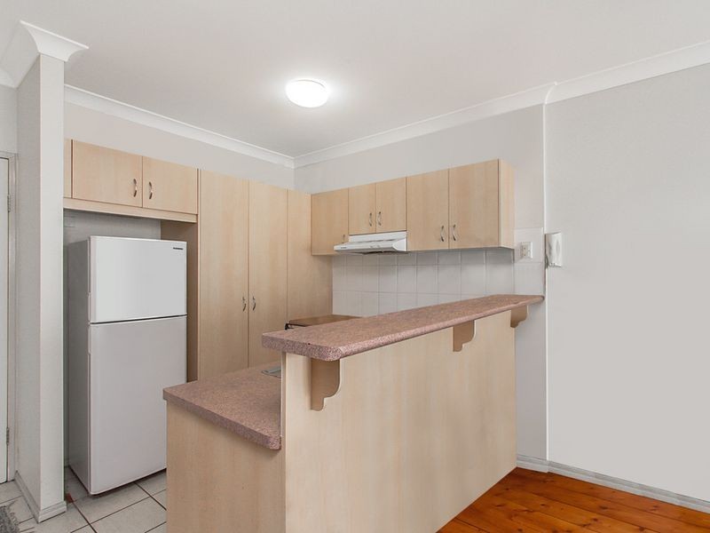 11/2 Broad Street, Labrador QLD 4215