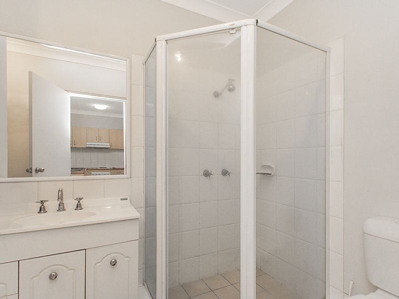 11/2 Broad Street, Labrador QLD 4215