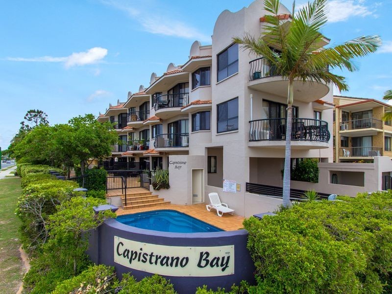 11/2 Broad Street, Labrador QLD 4215