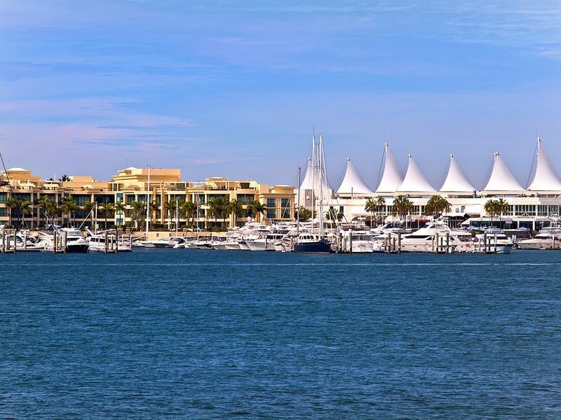 11/2 Broad Street, Labrador QLD 4215