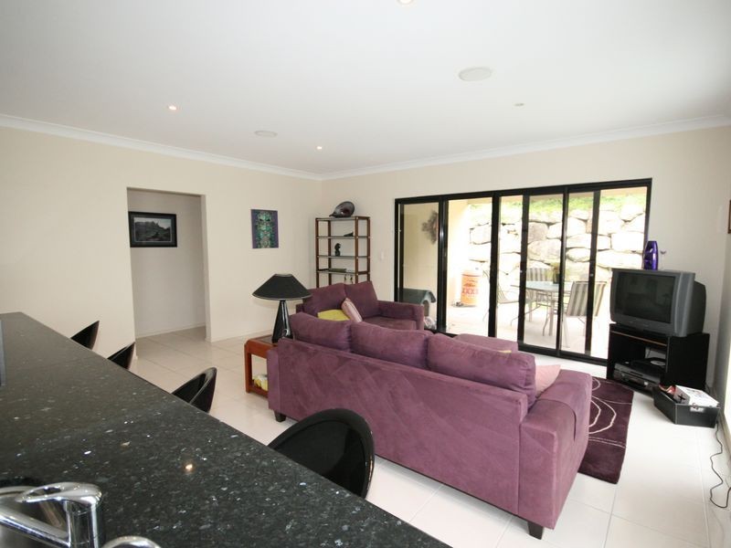 17 Nikau Crescent, Nerang QLD 4211