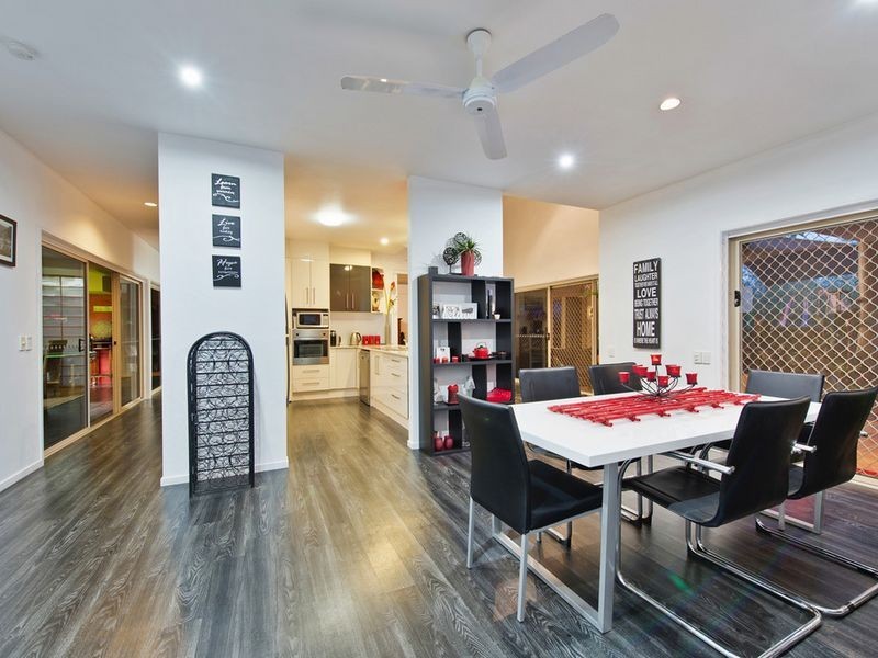15 Josephine Terrace, Highland Park QLD 4211