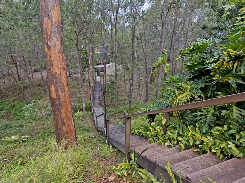 15 Josephine Terrace, Highland Park QLD 4211