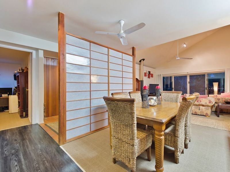 15 Josephine Terrace, Highland Park QLD 4211