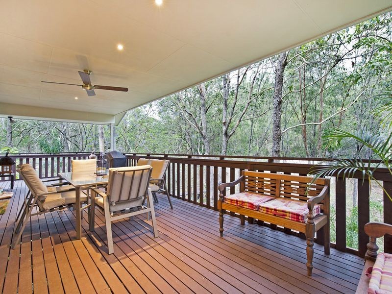 15 Josephine Terrace, Highland Park QLD 4211