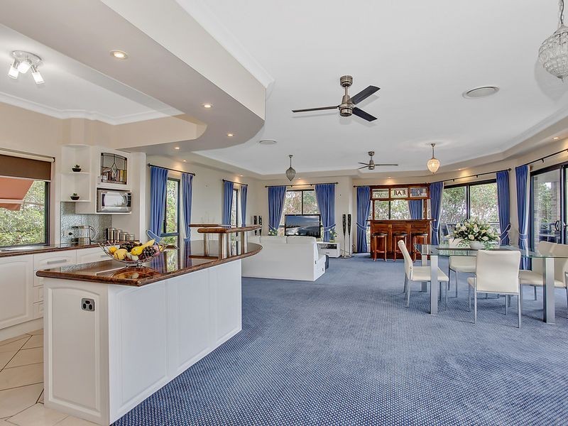 55 Armstrong Way, Highland Park QLD 4211