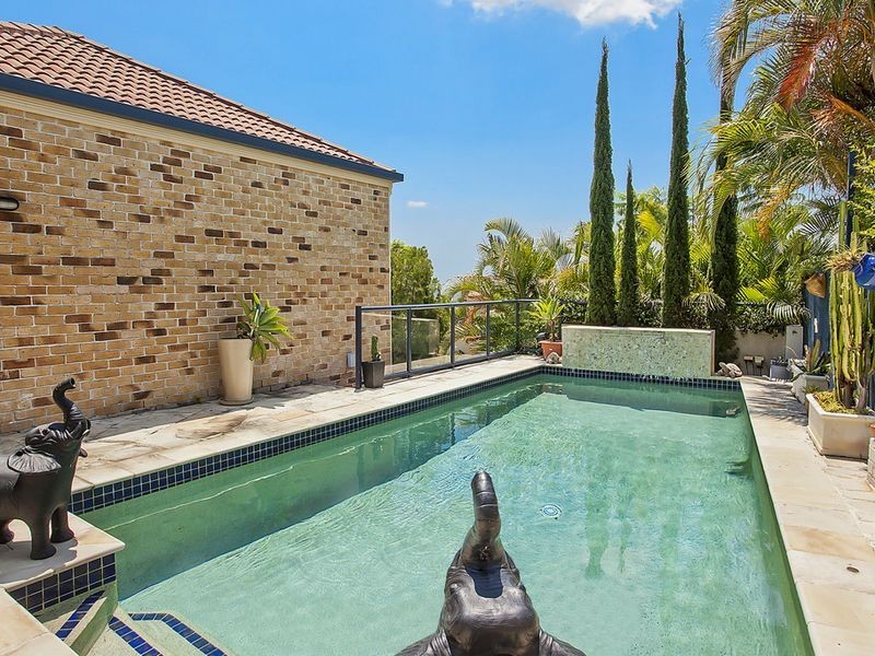 55 Armstrong Way, Highland Park QLD 4211