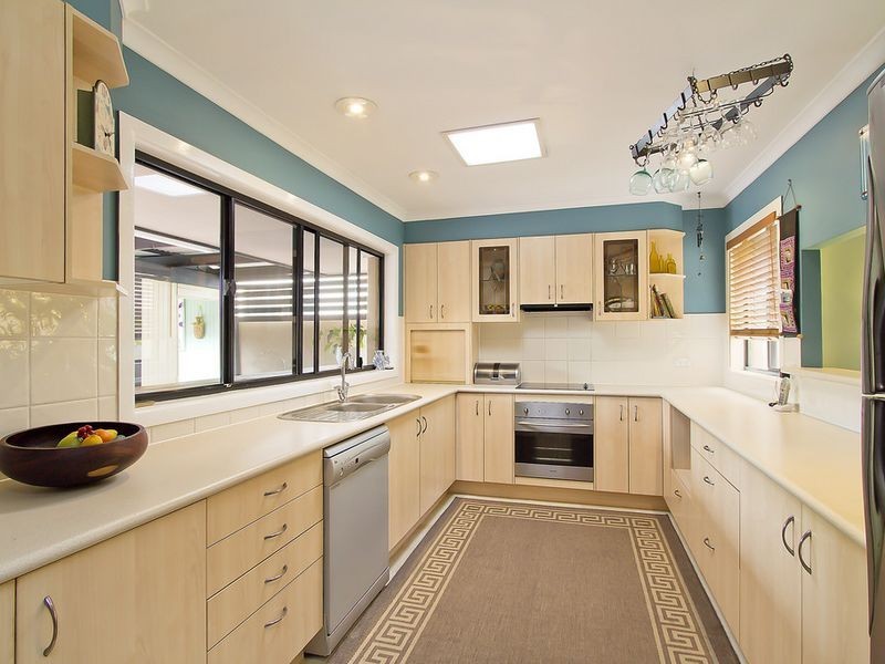 14 The Crescent, Ashmore QLD 4214