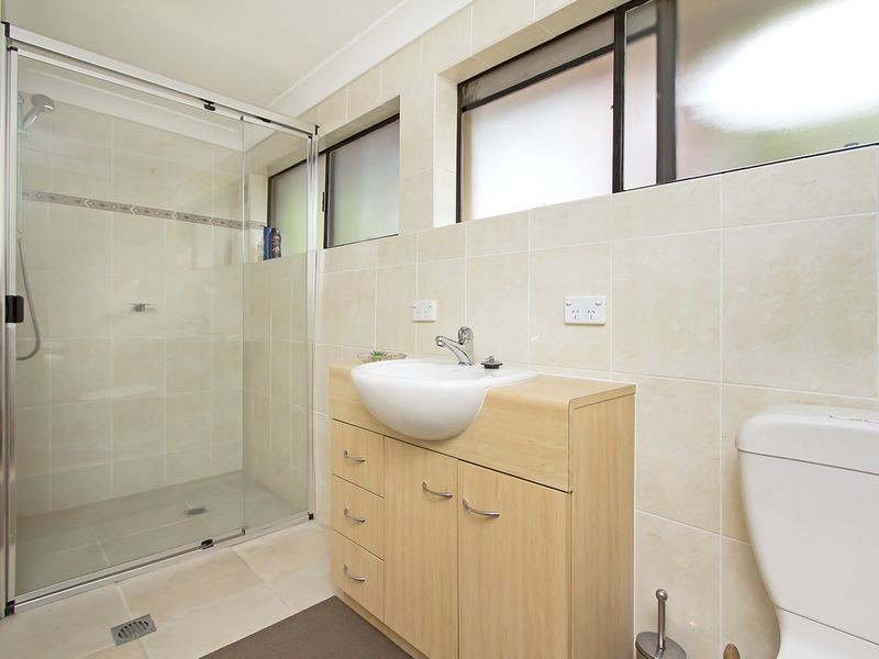 14 The Crescent, Ashmore QLD 4214