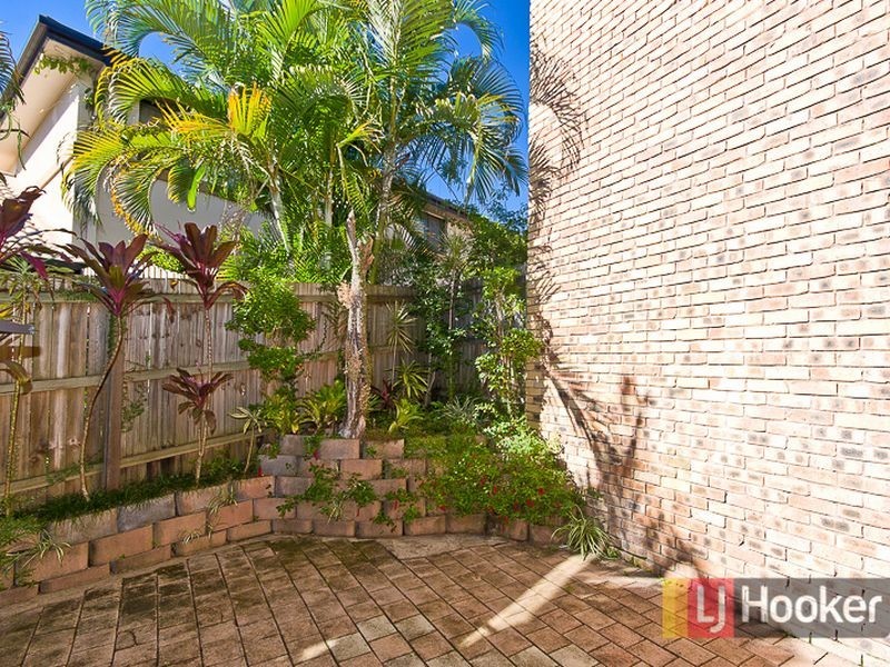 2/8 Mylor Street, Nerang QLD 4211