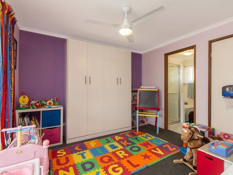 10 Sue Court, Highland Park QLD 4211