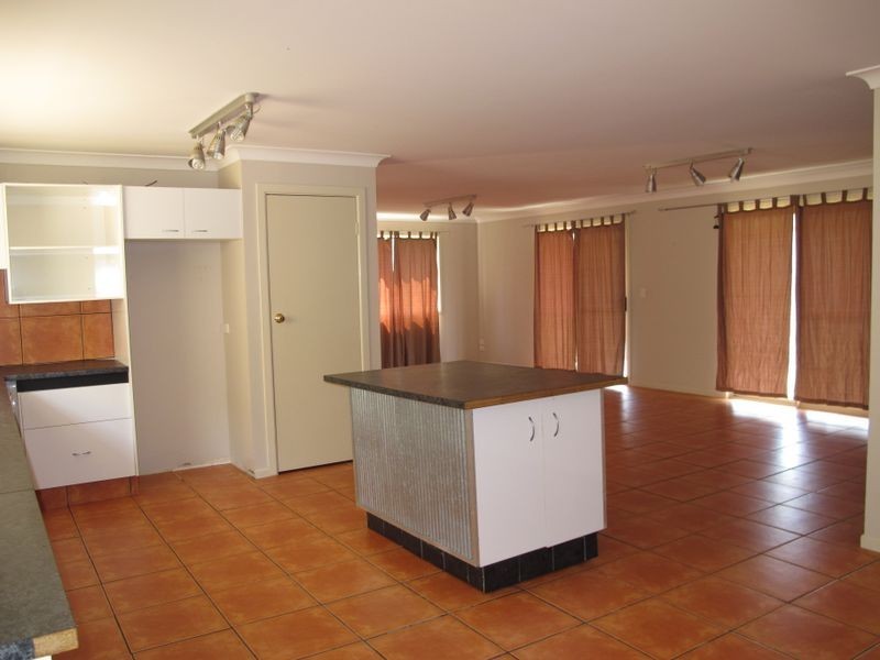 1 Bottletree Lane, Lower Beechmont QLD 4211