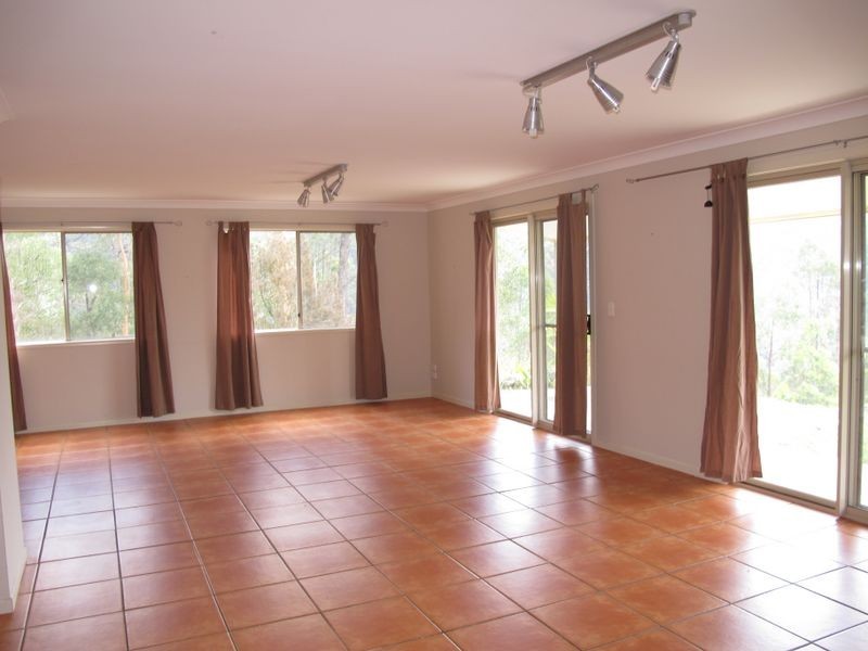 1 Bottletree Lane, Lower Beechmont QLD 4211