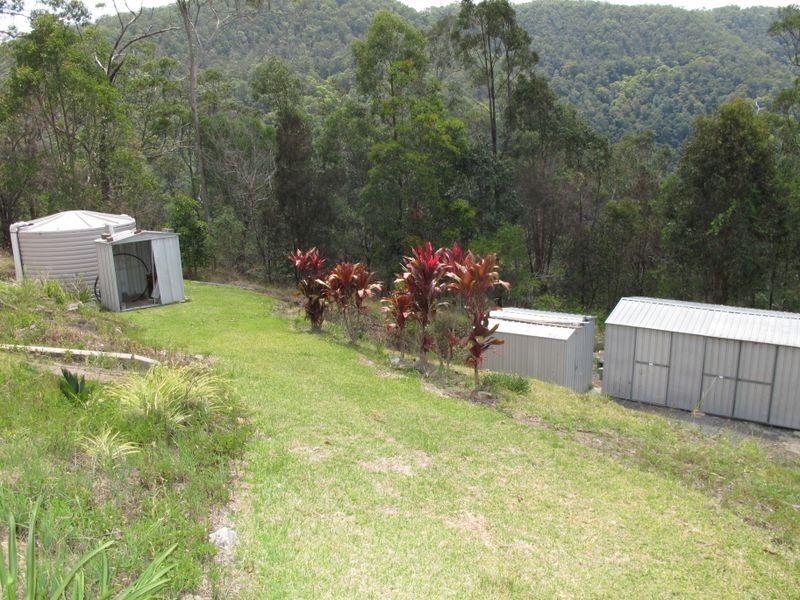 1 Bottletree Lane, Lower Beechmont QLD 4211