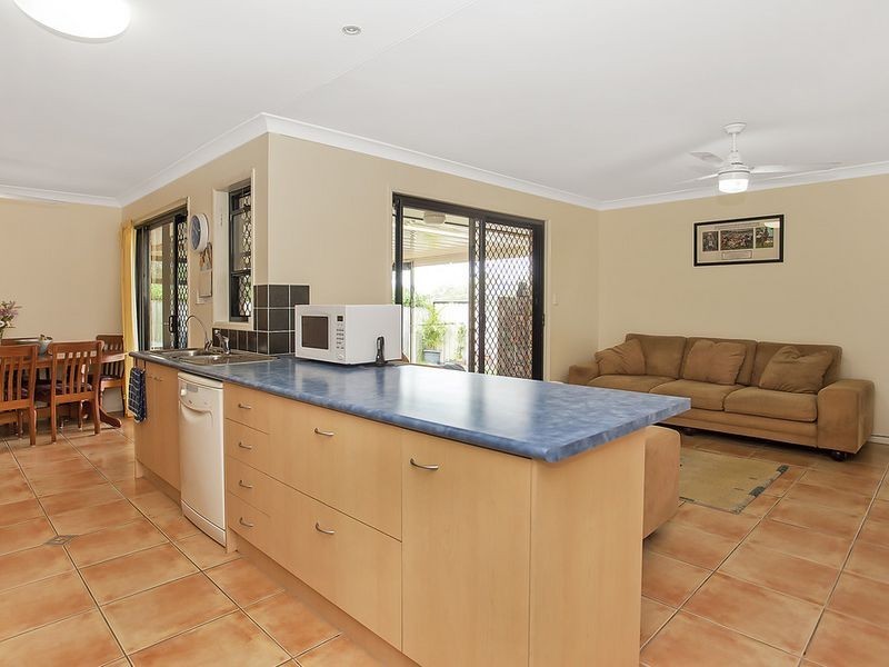81 Paddington Drive, Carrara QLD 4211