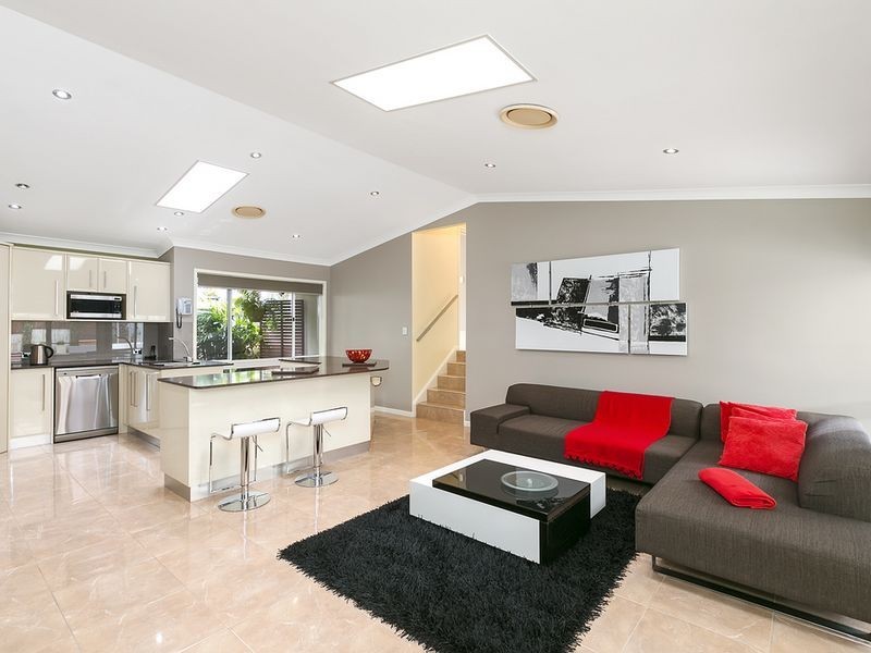 17 Foxhill Court, Carrara QLD 4211