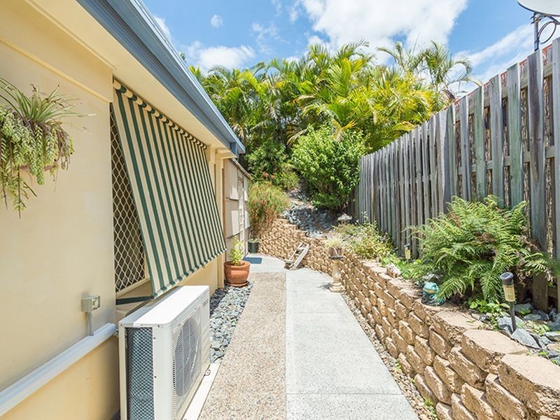 2/3 Kowhai Place, Nerang QLD 4211