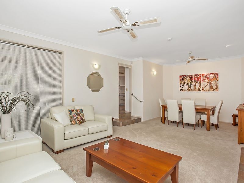 3 Elsemore Court, Carrara QLD 4211