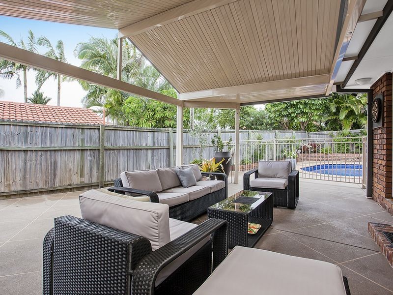 3 Elsemore Court, Carrara QLD 4211
