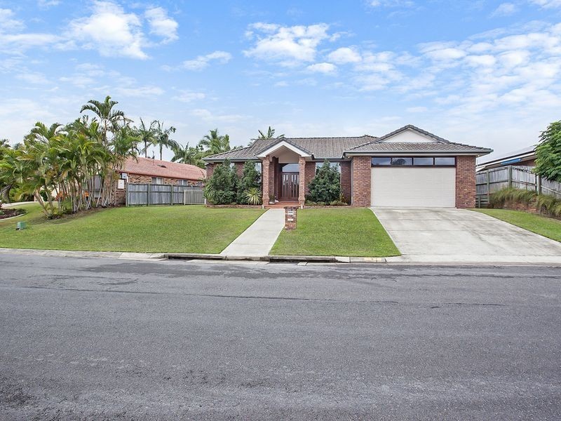 3 Elsemore Court, Carrara QLD 4211