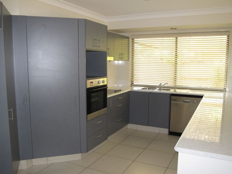 4 Fantail Court, Gilston QLD 4211