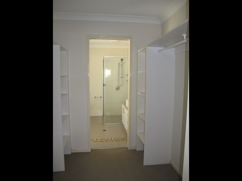 4 Fantail Court, Gilston QLD 4211