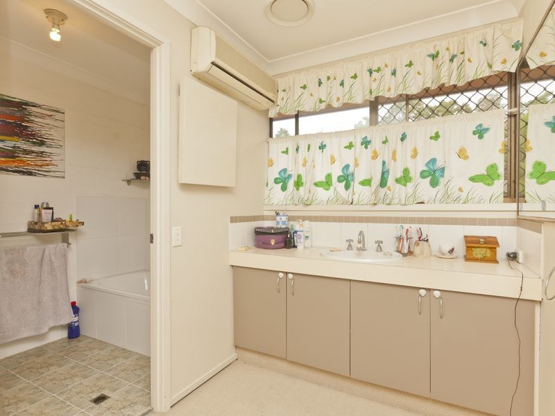 5/1B Mcleod Street, Highland Park QLD 4211