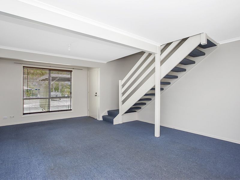 40/125 Pappas Way, Carrara QLD 4211